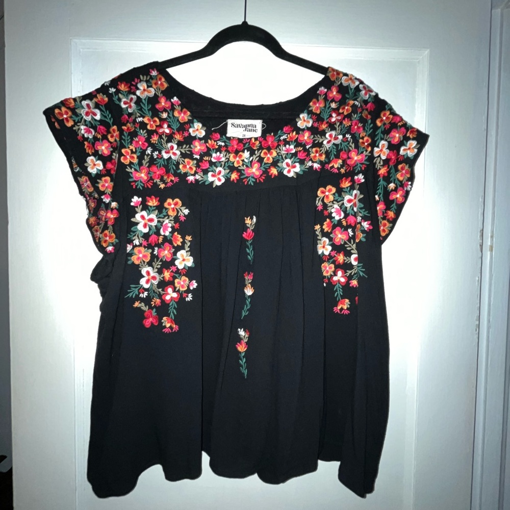 Black Floral Embroidery Blouse 2X